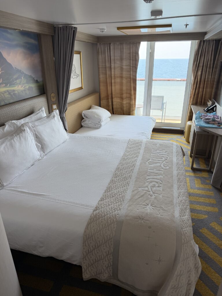 Disney Adventure Cruise Singapore, Verandah Oceanview Room
